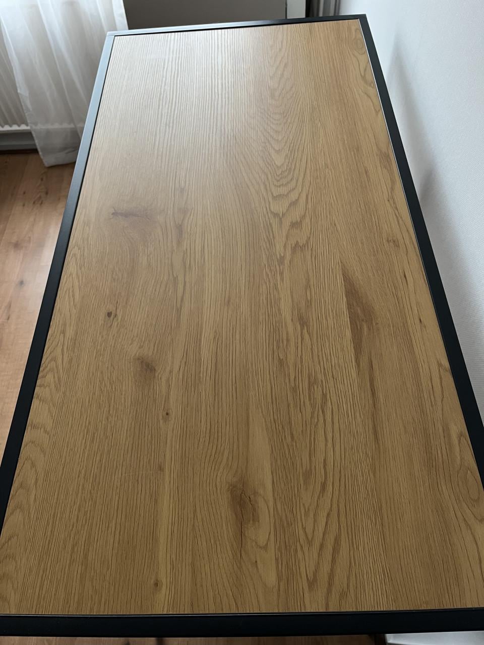 Bartafel met barstoel