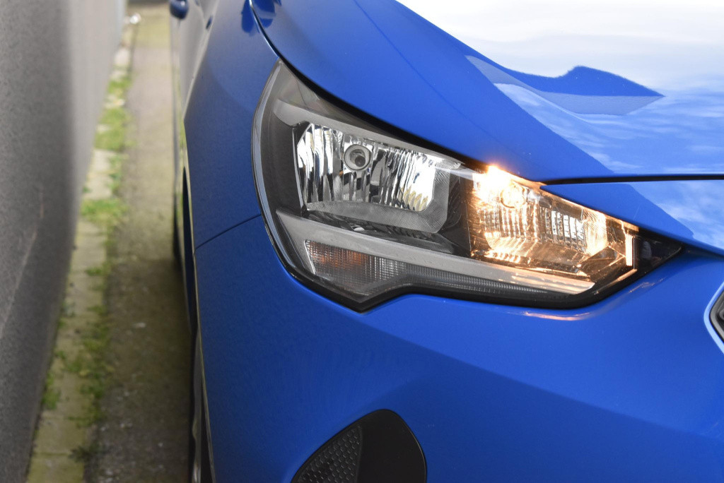 Opel Corsa 1.2 edition 75pk | airco | parkeersensoren | lichtmetalen velgen