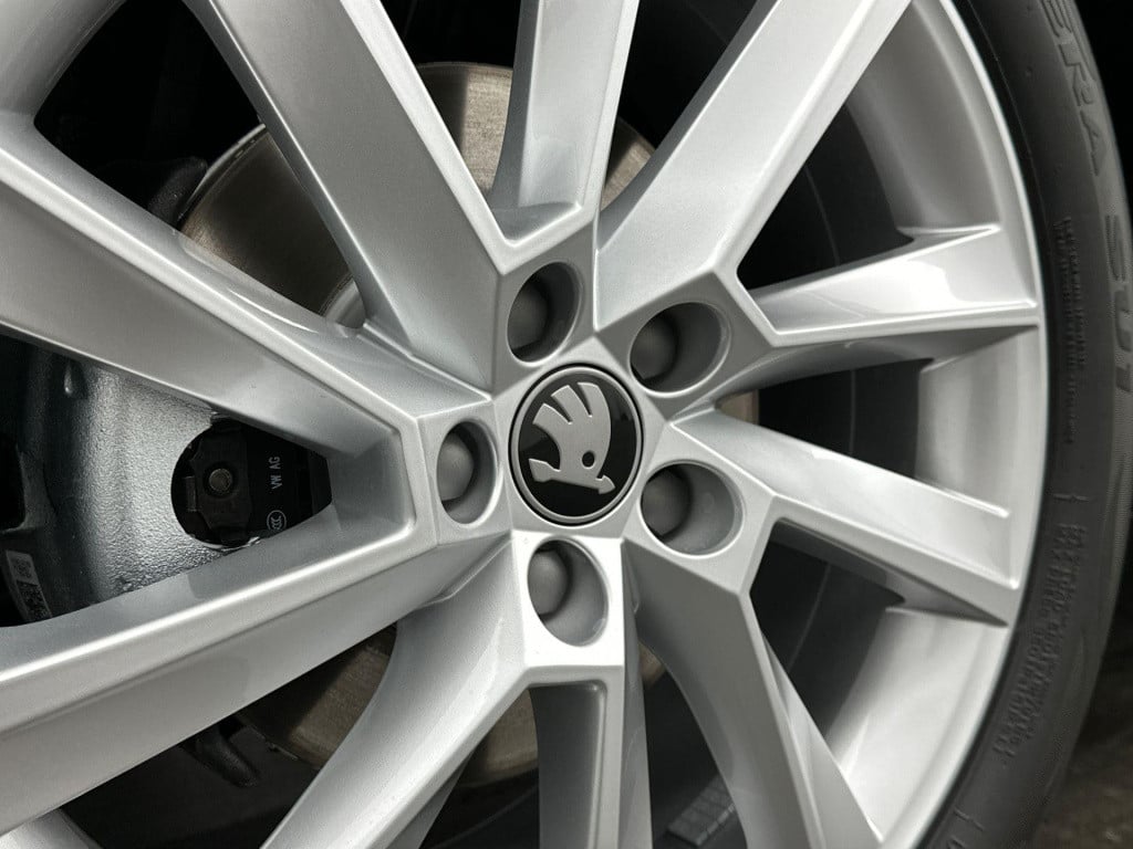 Skoda Scala business edition 1.0 tsi 85 kw / 115 pk hatchback