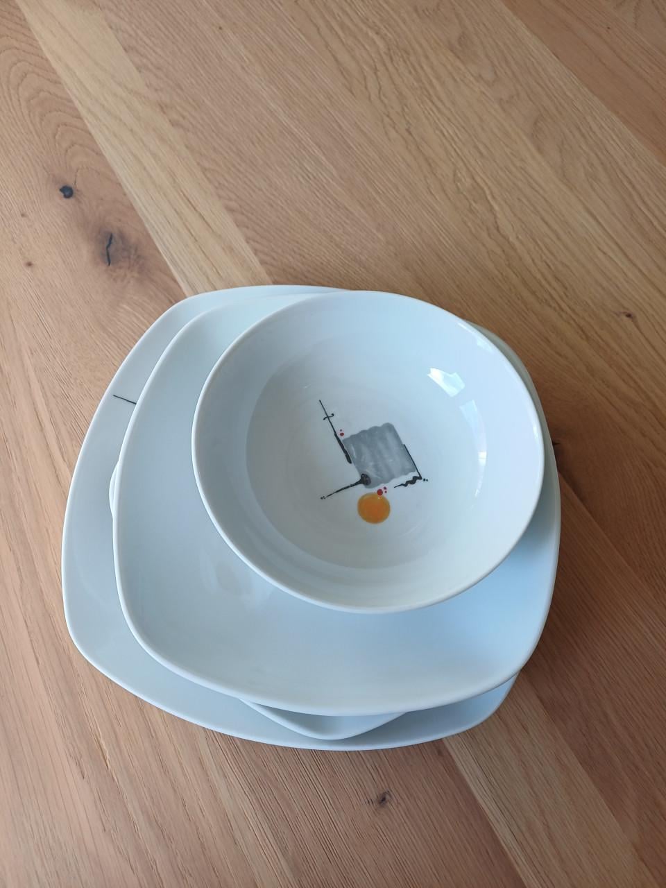 Te Koop: Vrolijk  gekleurde Servies set Sunrise