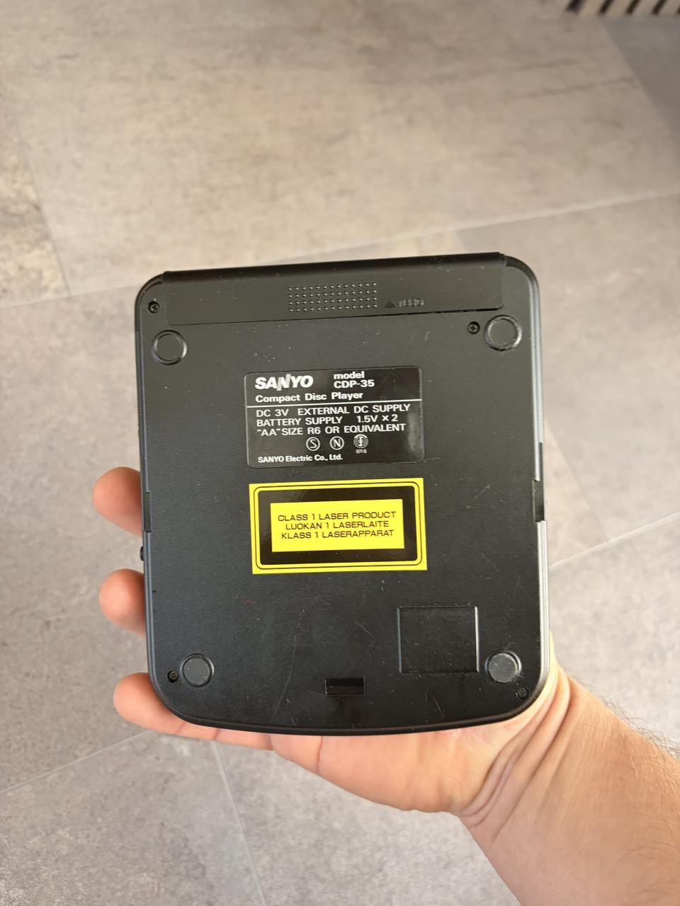 Sanyo discman nette staat