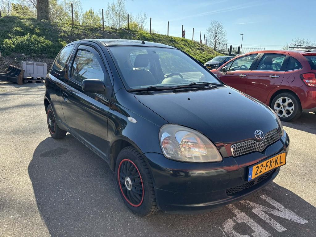 Toyota Yaris 1.3-16v vvt-i luna