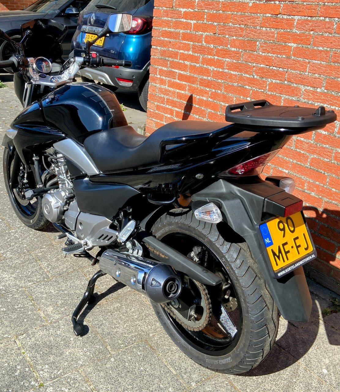 Suzuki GS250 INAZUMA