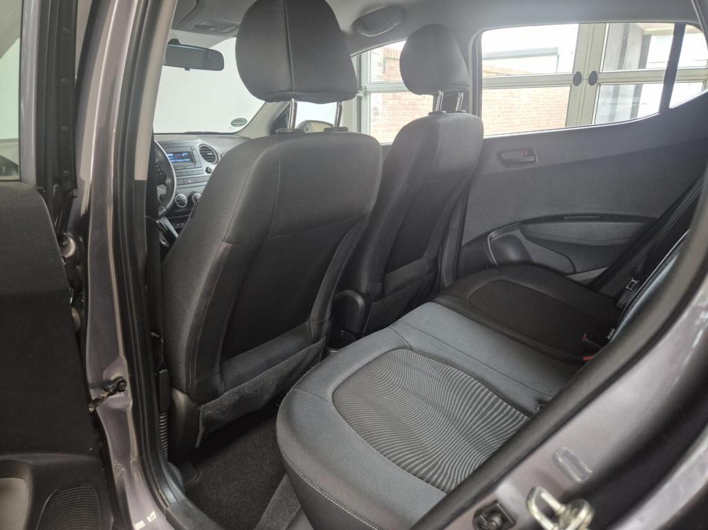 Hyundai I 10 1.0i comfort / stuur-stoel verwarming / 1e eigenaar / nieuwe k