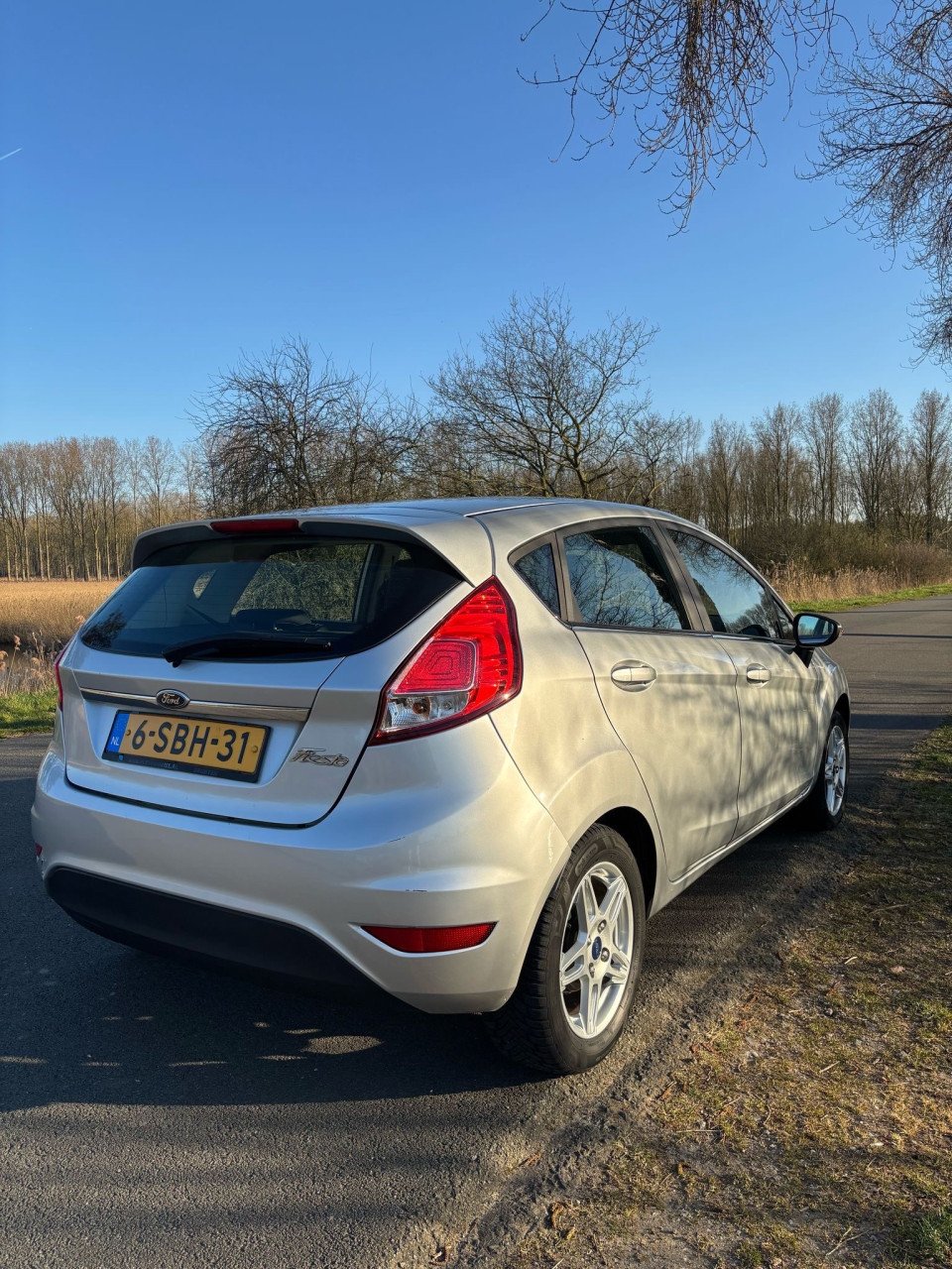 Ford Fiësta 1.0 5D 2013 Nieuwe apk!