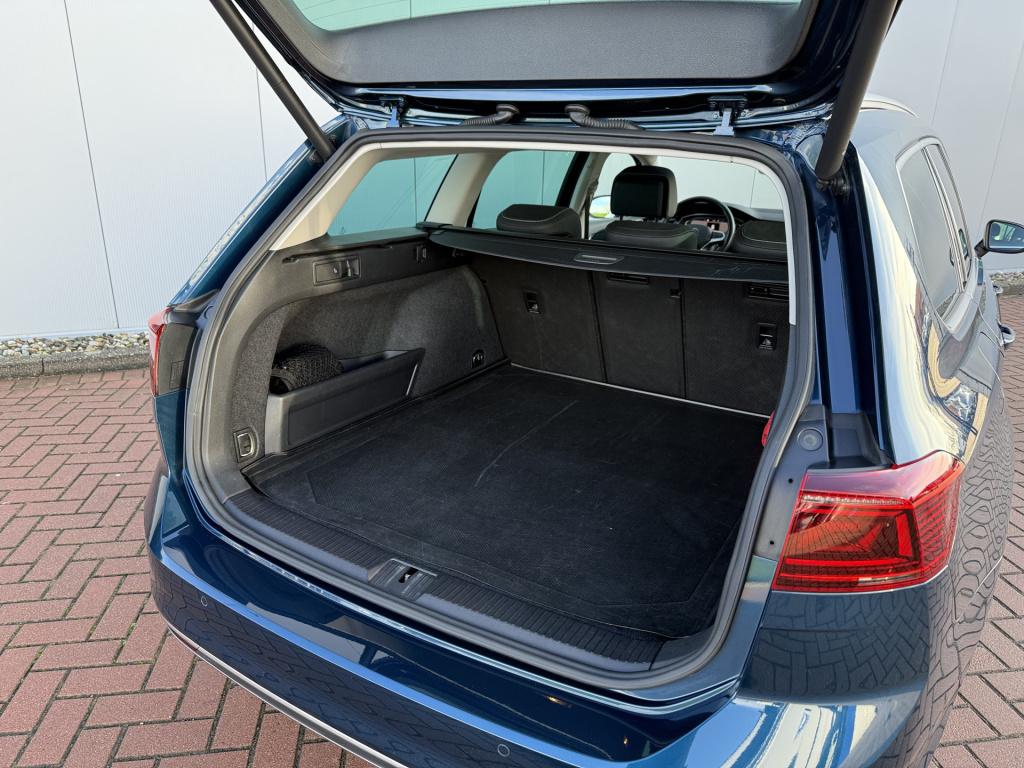 Volkswagen Passat variant 1.4 tsi phev 218pk gte | pano | dynaudio | trekha