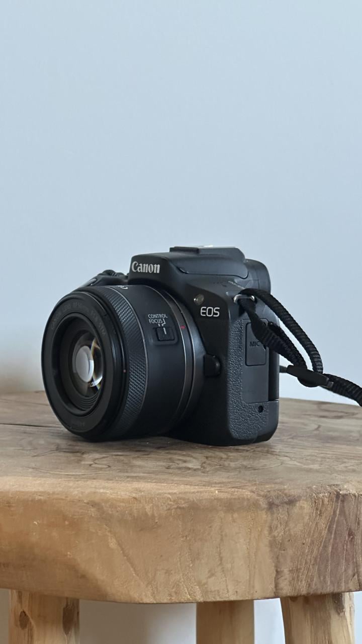 Canon eos r50