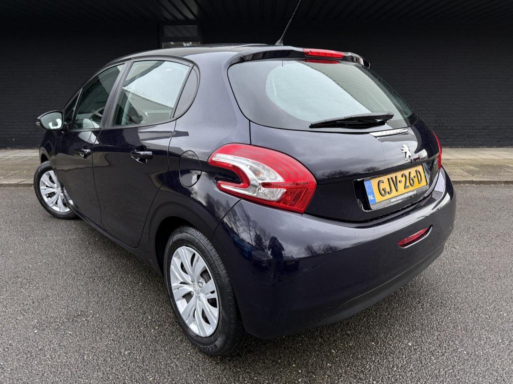 Peugeot 208 1.2 vti envy