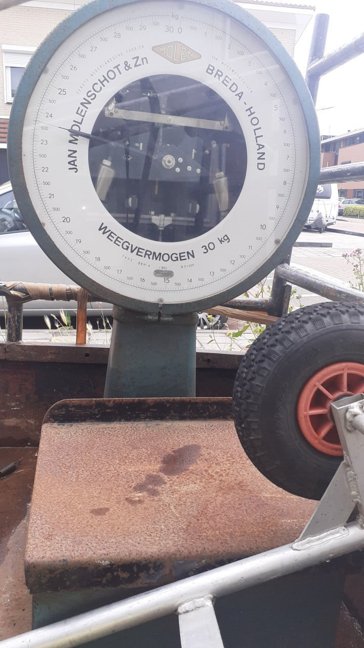Weegschaal RETRO antiek merk * MOLEN-schot *