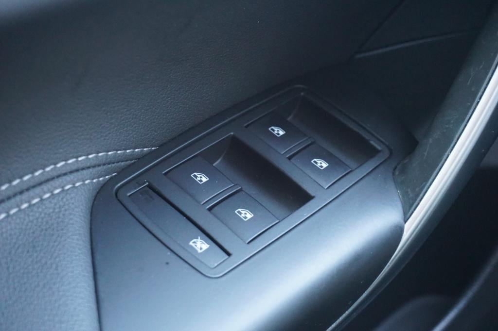 Opel Insignia 1.6 cdti innovation automaat - airco / navi / cruise / elektr