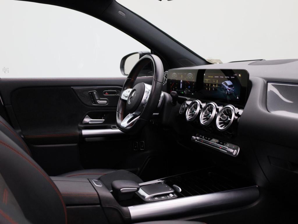 Mercedes-Benz Gla-klasse 250 e amg line premium plus | automaat | panorama 