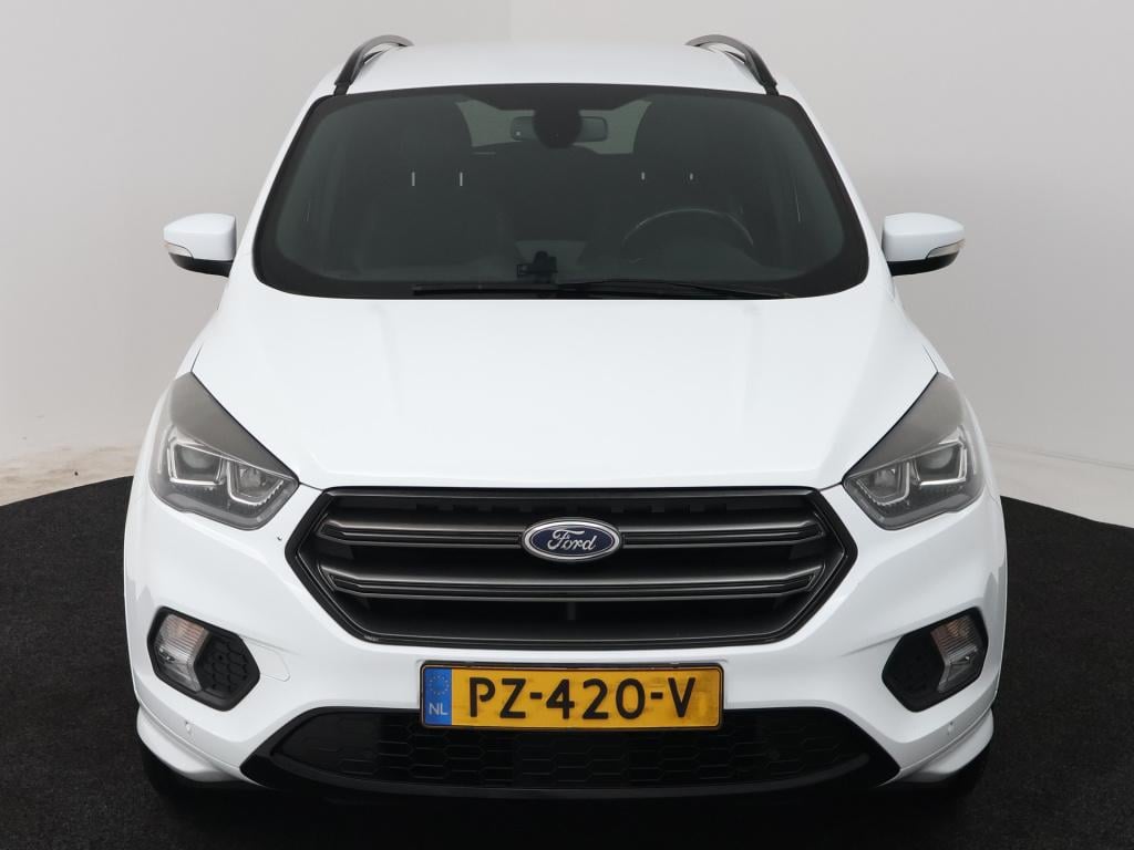 Ford Kuga 1.5 ecoboost st line | trekhaak | 1800kg trekgewicht | navigatie 