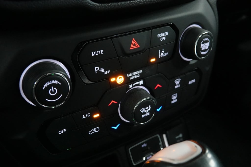 Jeep Renegade 1.3t | led | camera | cruise | pdc |