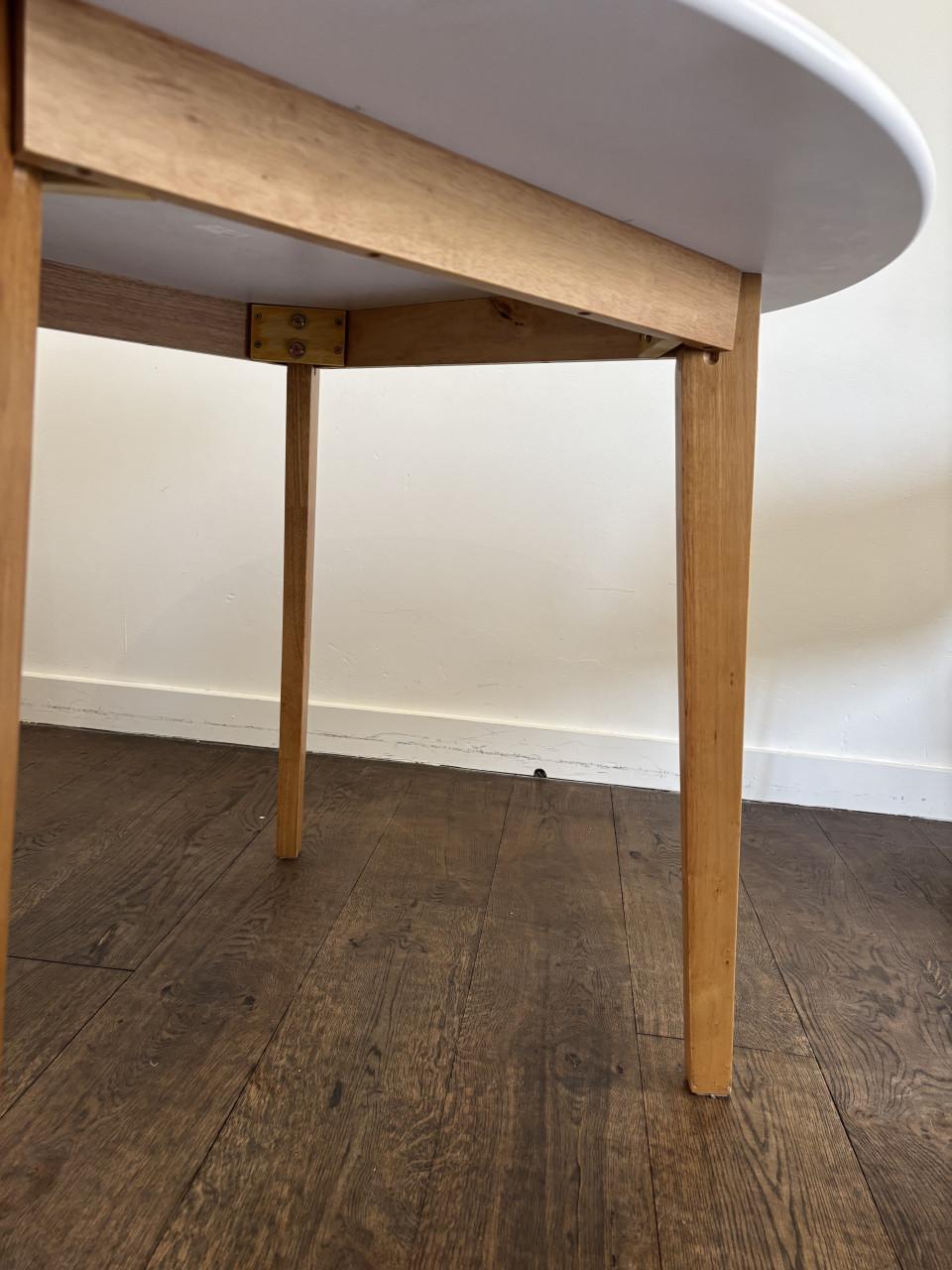Ronde tafel wit