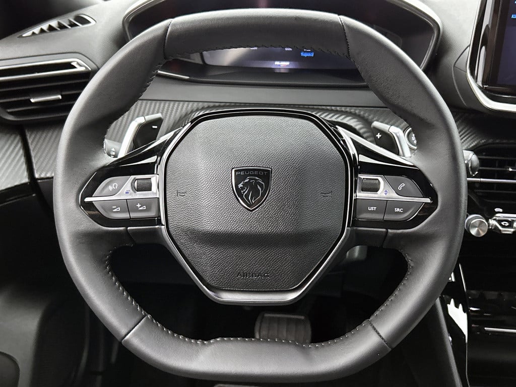 Peugeot 2008 1.2 hybrid 145 allure | rijklaar |