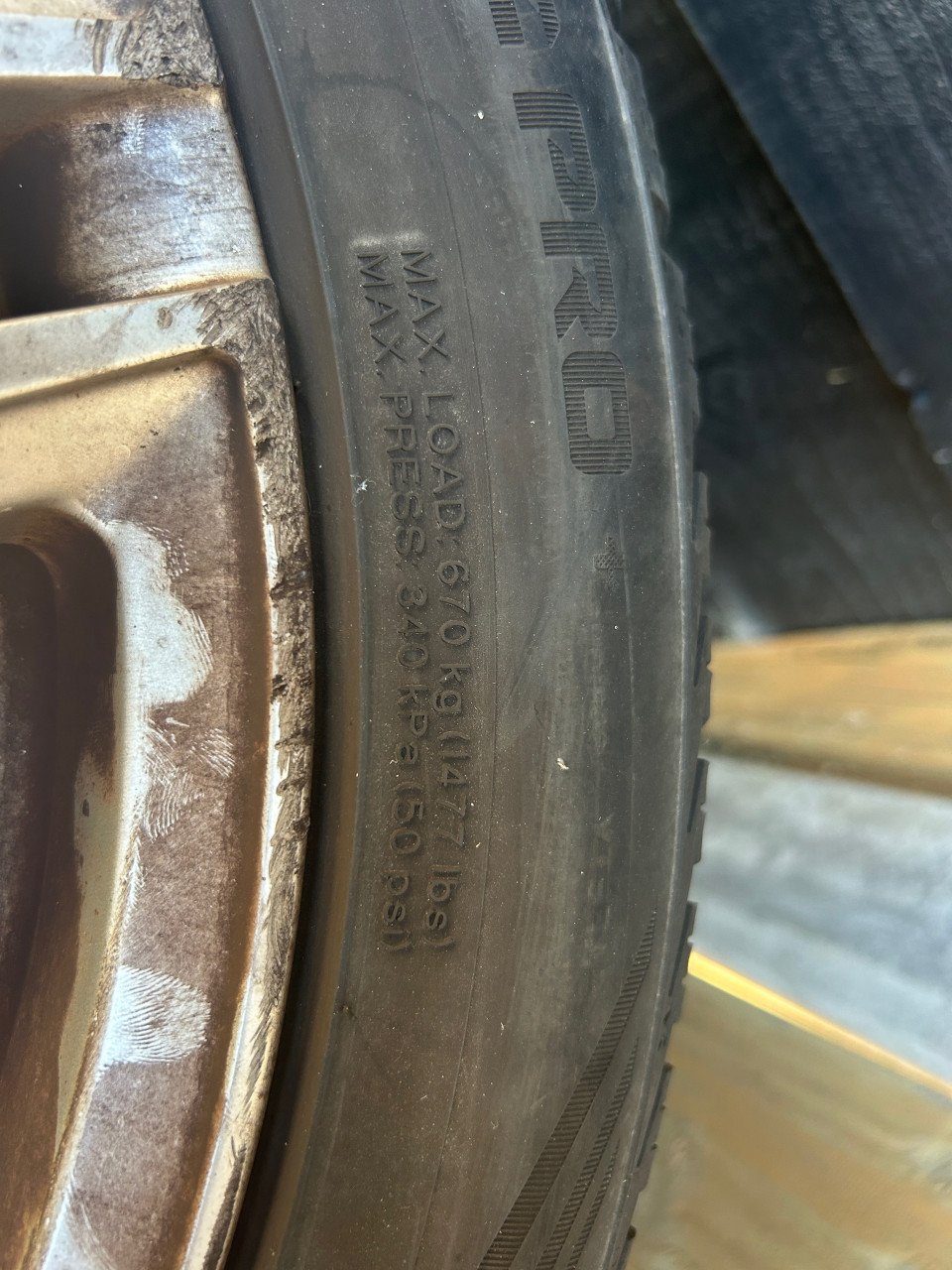 Autobanden te koop