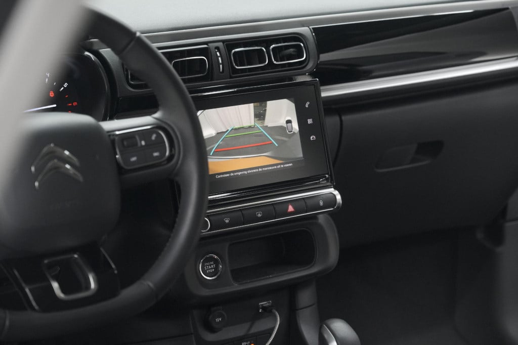 Citroen C3 puretech 110 eat6 max | camera | parkeersensoren | navigatie | a