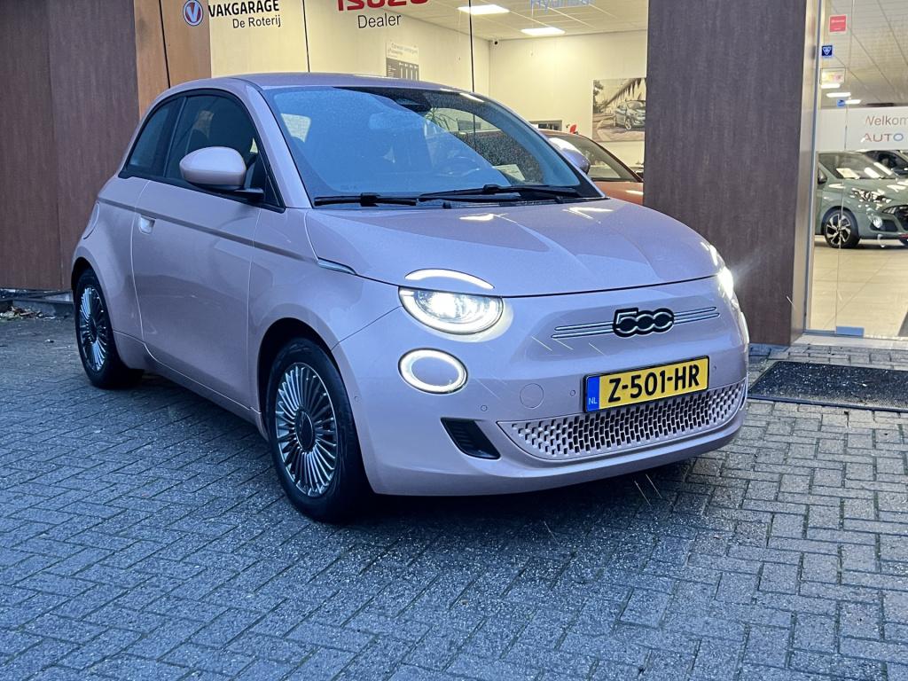Fiat 500 icon 42 kwh | apple/ android carplay | camera | nav | cruise contr
