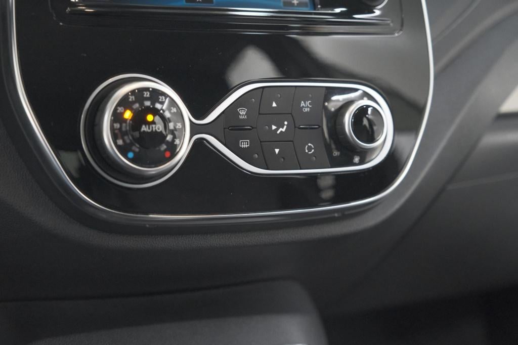 Renault Captur tce 150 edc intens | trekhaak | navigatie | parkeersensoren