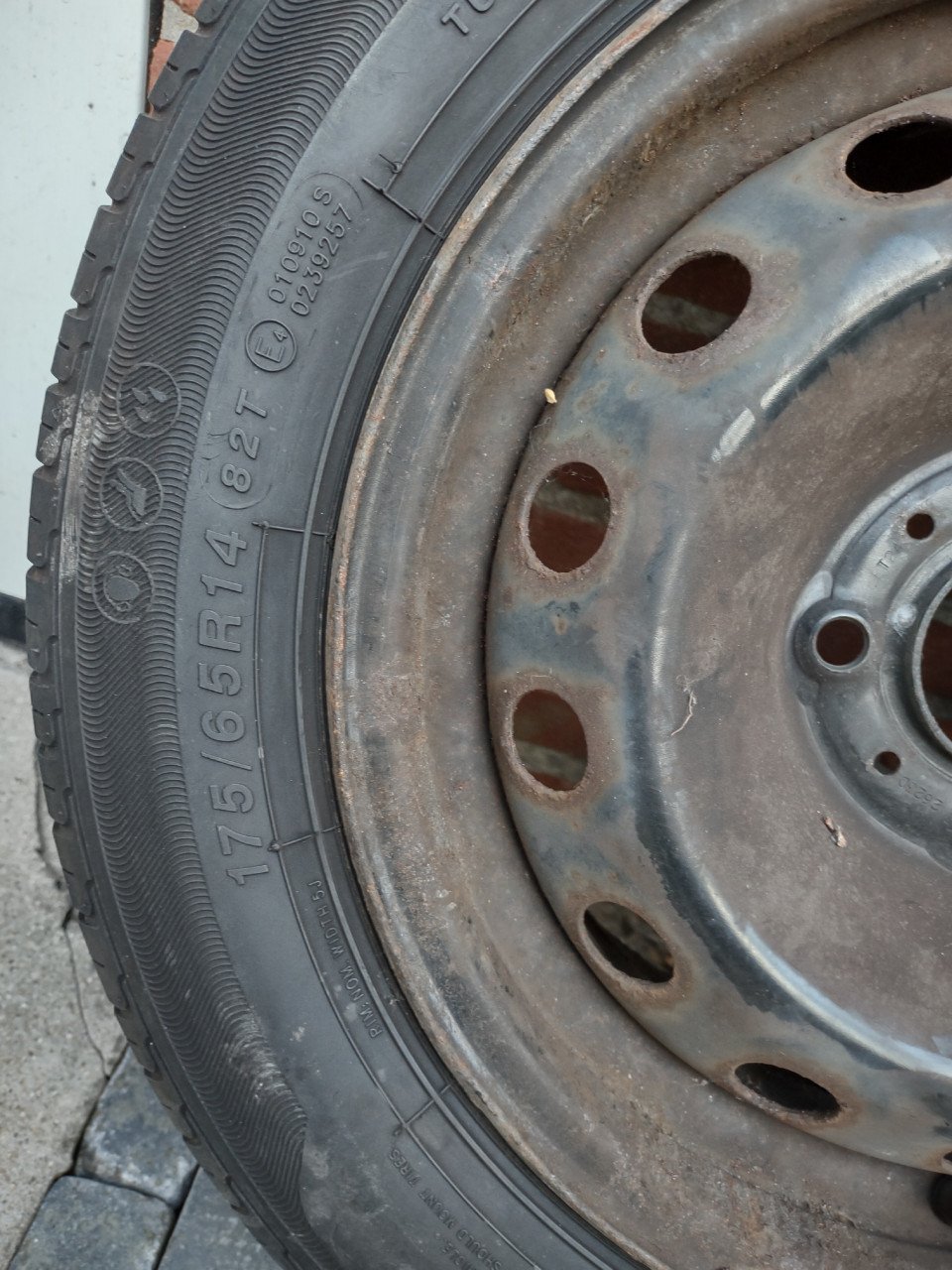 ZGAN Minerva reservewiel op velg, thuiskomertje 175/65 R14.