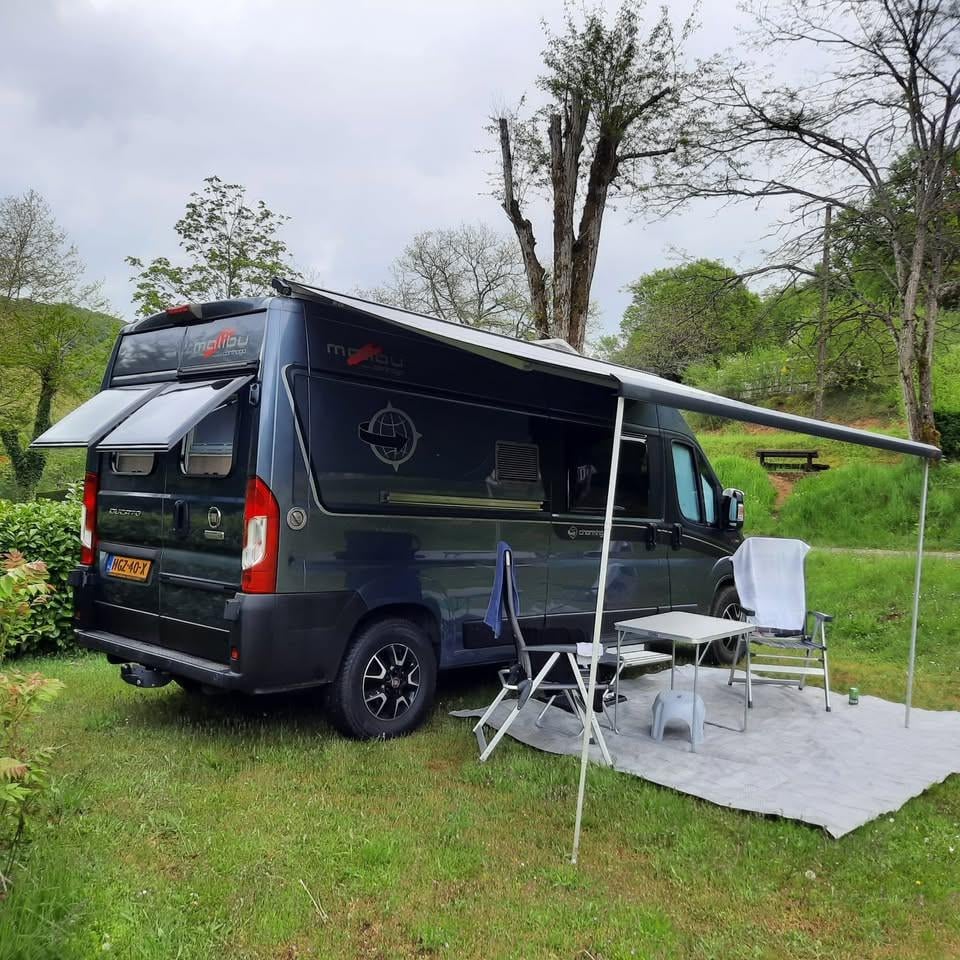 Carthago malibu charming 600db van (150 pk)