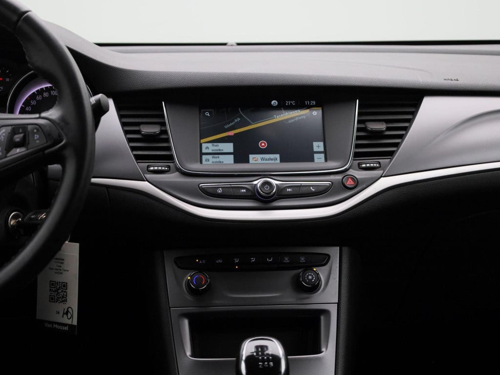 Opel Astra sports tourer 1.2 edition | parkeer sensoren | cruise control | 