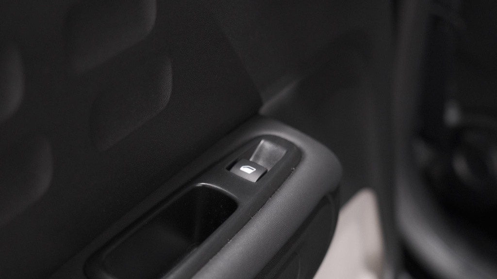 Citroen C3 puretech 82 feel edition | apple carplay | parkeersensoren | nav