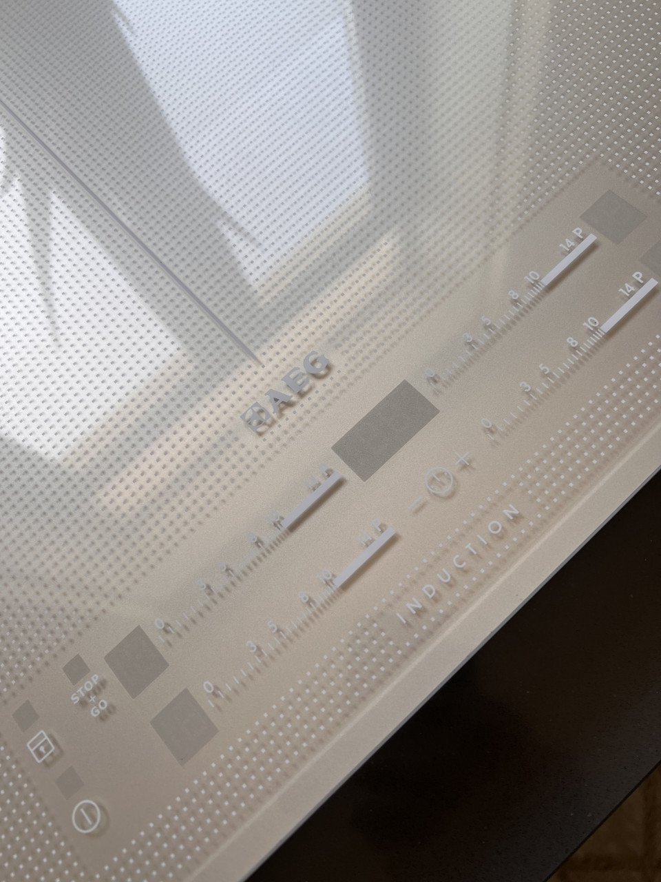 AEG HK854400FS Inductiekookplaat