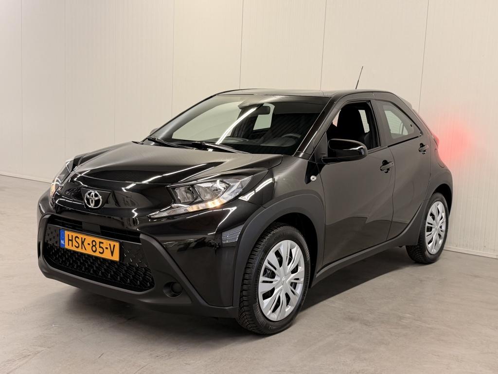 Toyota Aygo x 1.0 vvt-i mt play| camera| airco| adap.cruise