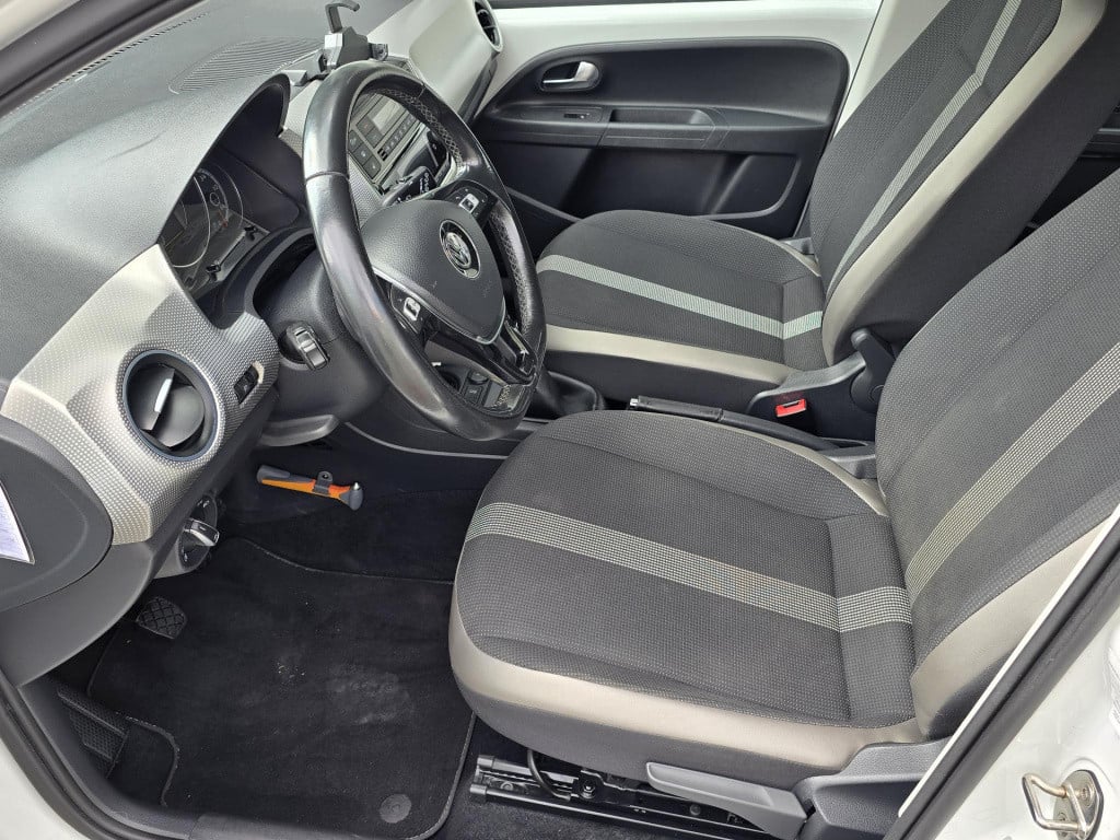Volkswagen UP! 1.0 bmt high up!