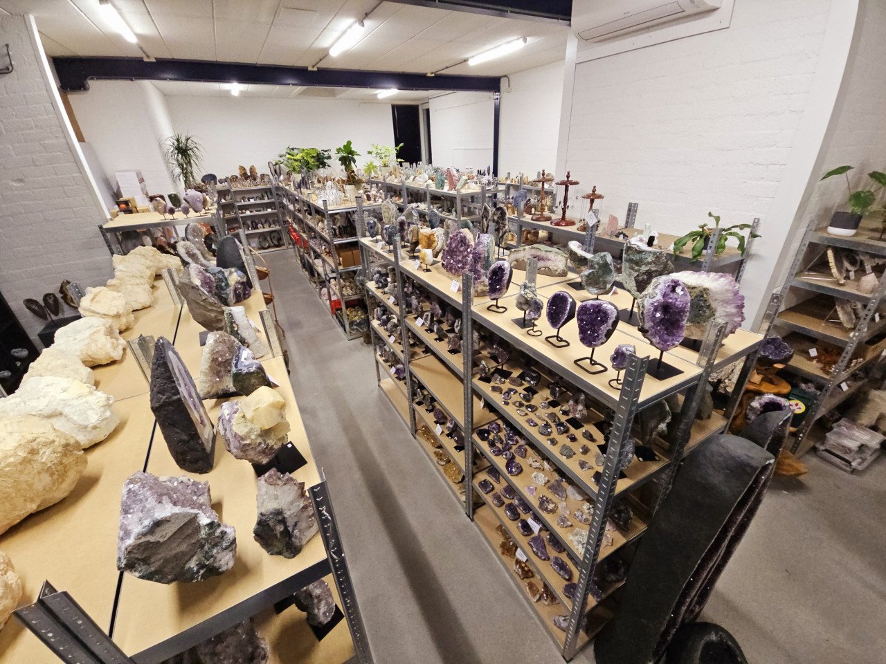 Showroom met edelstenen in Middelburg
