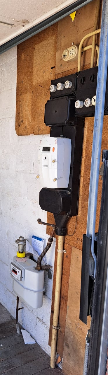 Garagebox Noordweg Sint Laurens met electriciteitsaansluiting