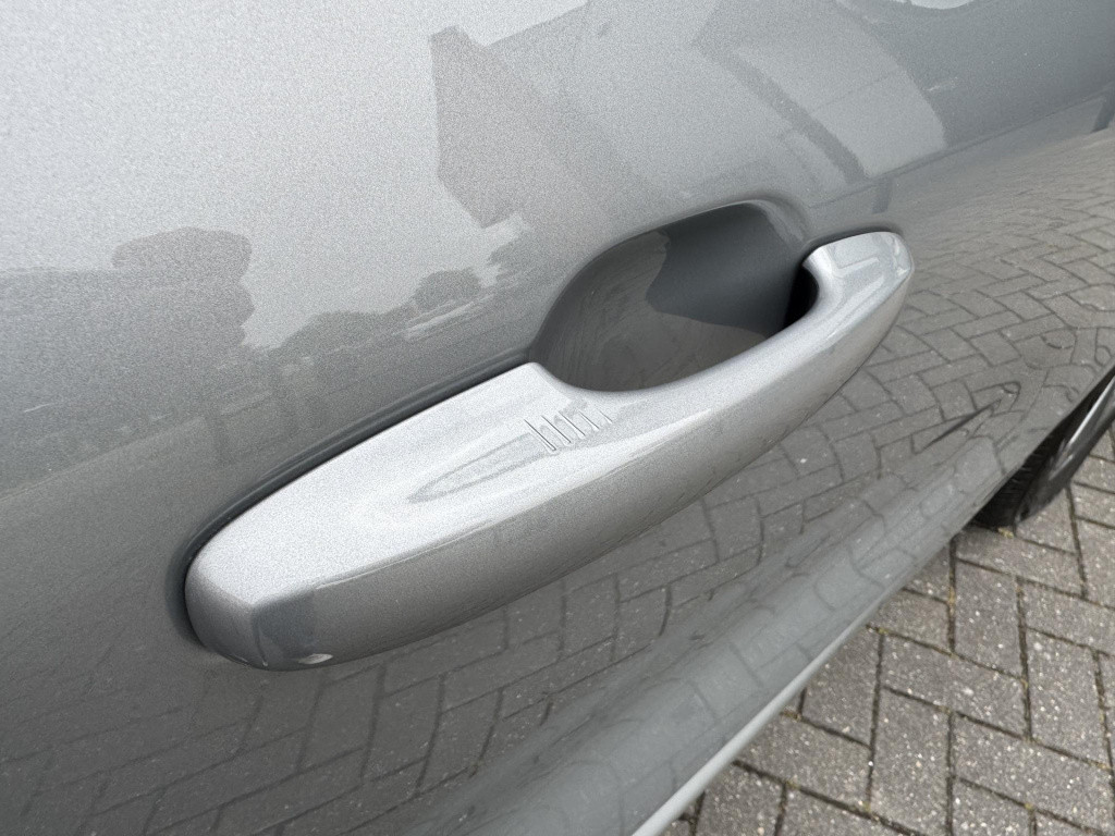 Ford Kuga 2.5 phev st-line x nl-auto + full-options! | trekhaak uitklapbaar