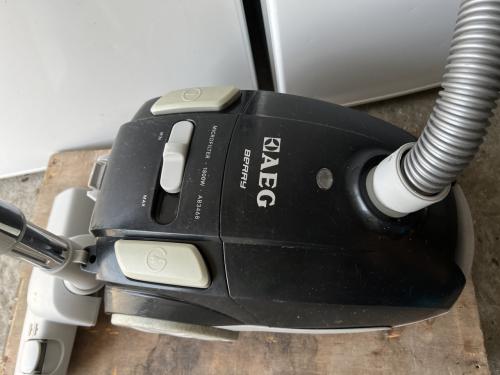 AEG compact stofzuiger met zak 1800 Watt