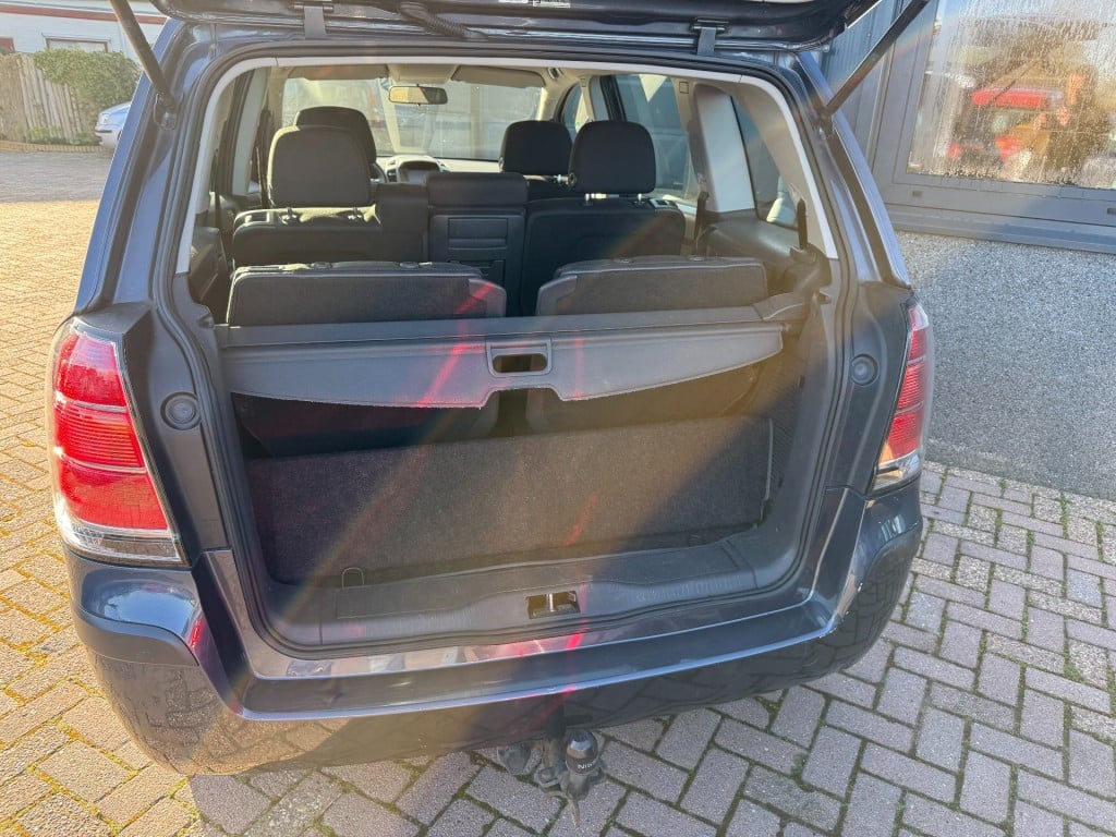 Opel Zafira 1.8 business 7 persoons