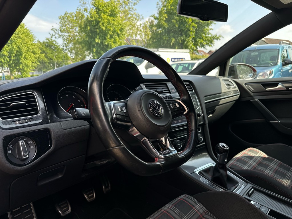 Volkswagen Golf 2.0 tsi gti performance pack