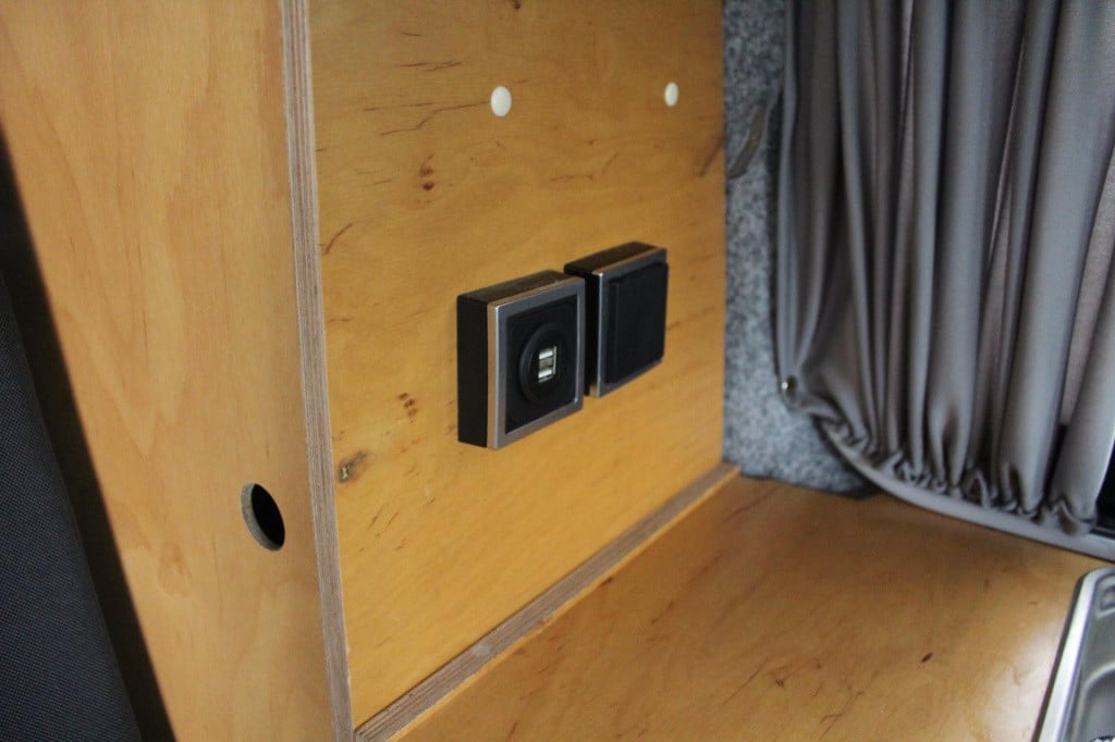 Volkswagen Transporter d 62 kw 5 zitplaatsen op kenteken