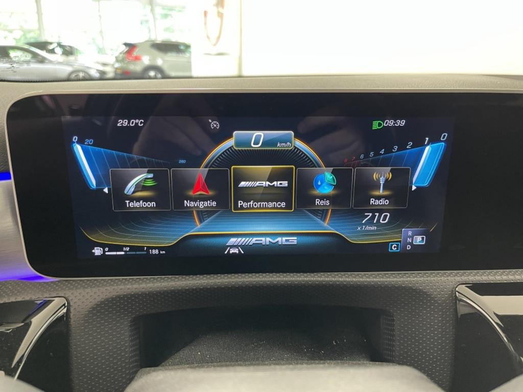 Mercedes-Benz A-Klasse amg 35 4matic | burmester | panoramadak | 19'' amg d