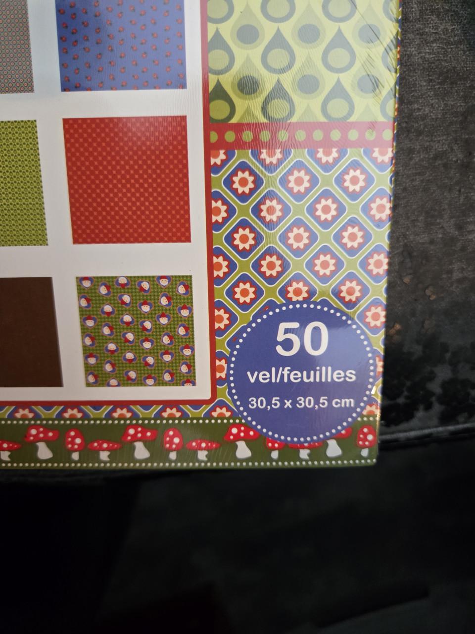 Pakket 3 st. a 50 Knutselpapier 2x Evora 1x Art Talent. Nieuw