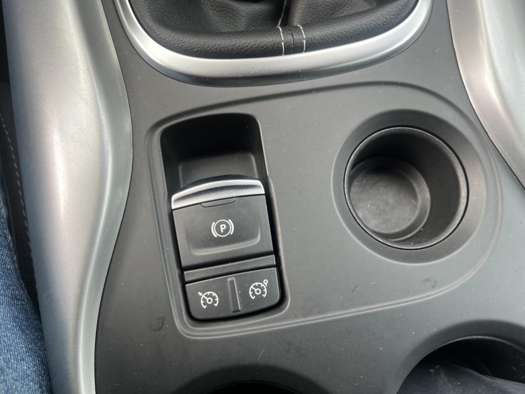 Renault Kadjar 1.2 tce bose navi carplay stoelverw