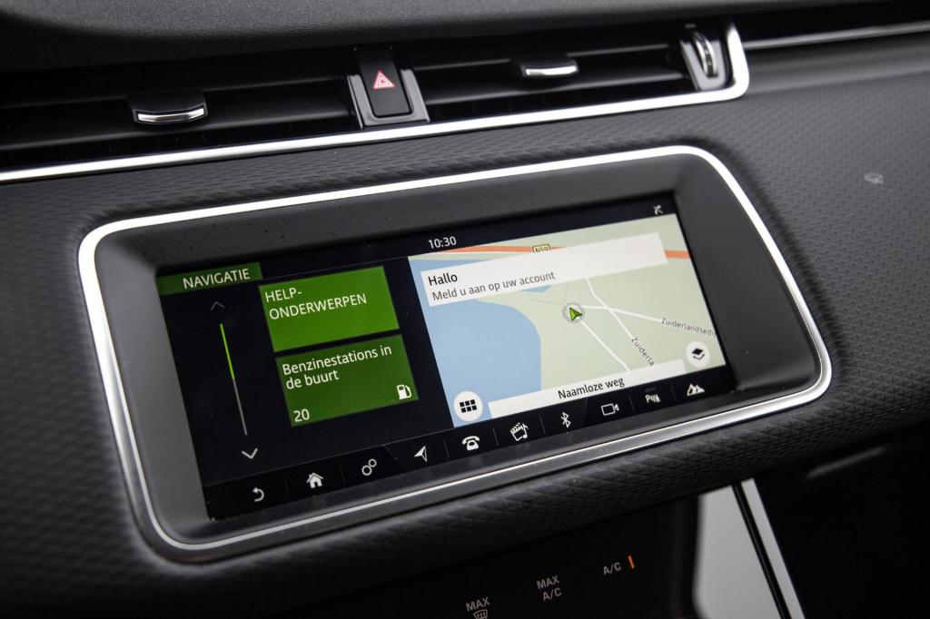 Land Rover Range Rover 1.5 p300e awd s plug in hybride / leder / adaptive c