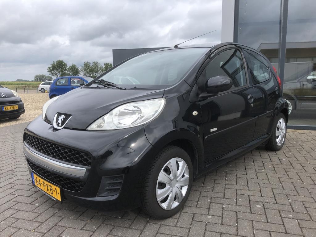 Peugeot 107 1.0-12v millesim 200