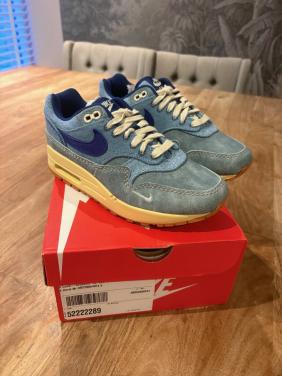 Dirty Denim van Nike Air maat 37.5