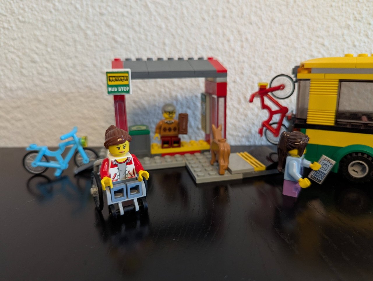 LEGO City Busstation 60154