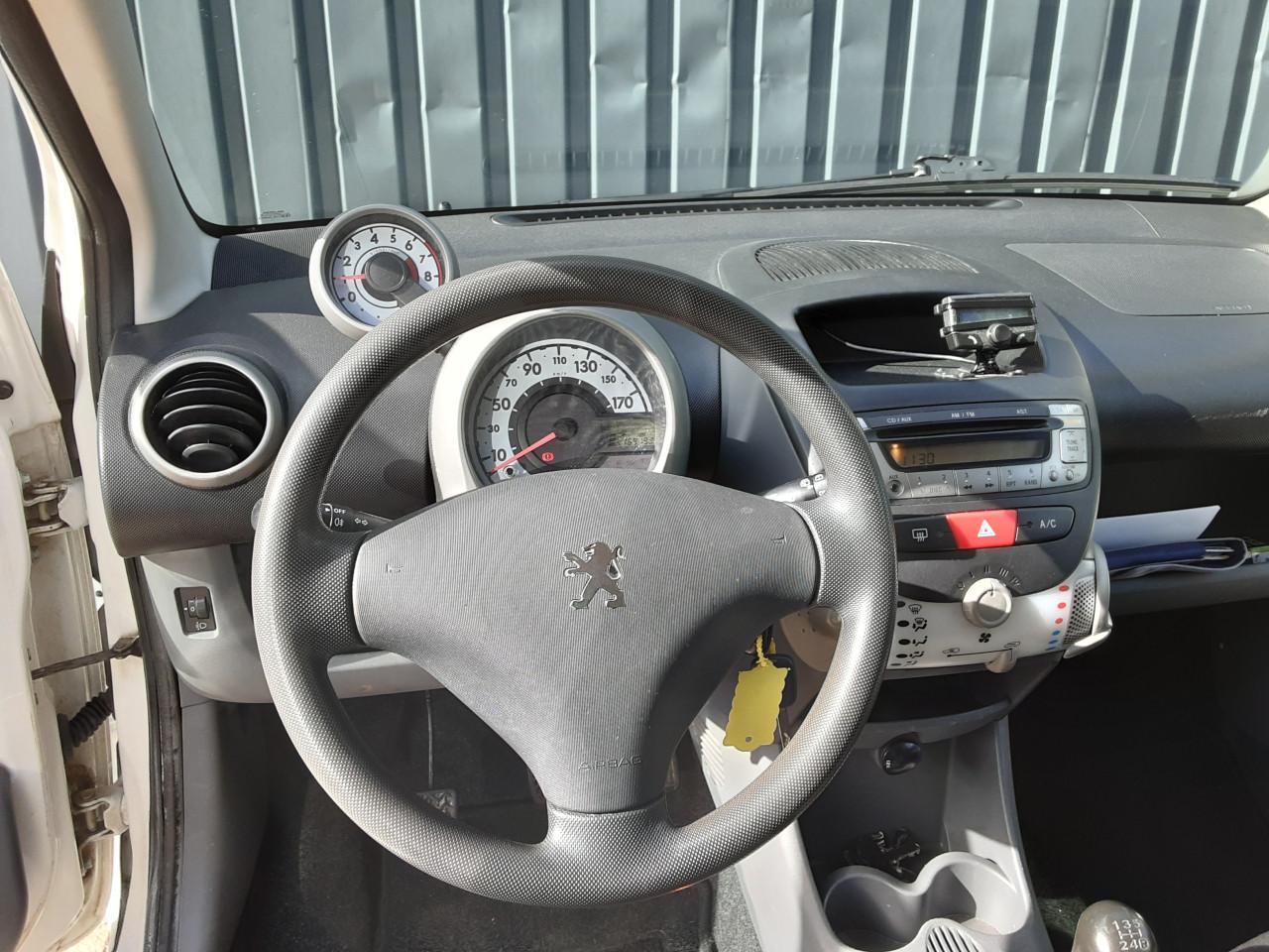 Peugeot 107 1.0-12V XS