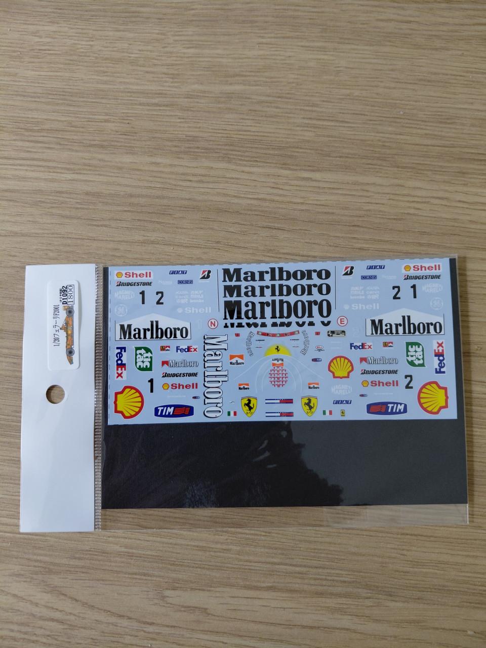 Tamiya Ferrari F2001 1/20 inclusief museum collection decals