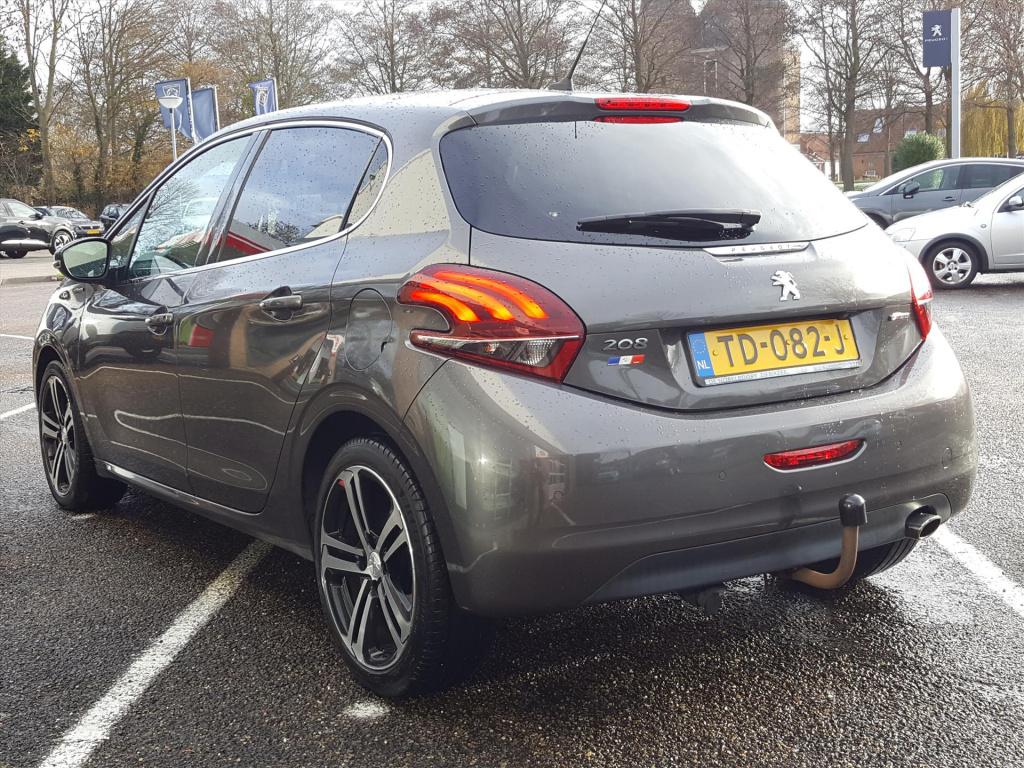 Peugeot 208 gt-line 1.2-110pk 5d vol-automaat(eat6) navigatie | trekhaak | 