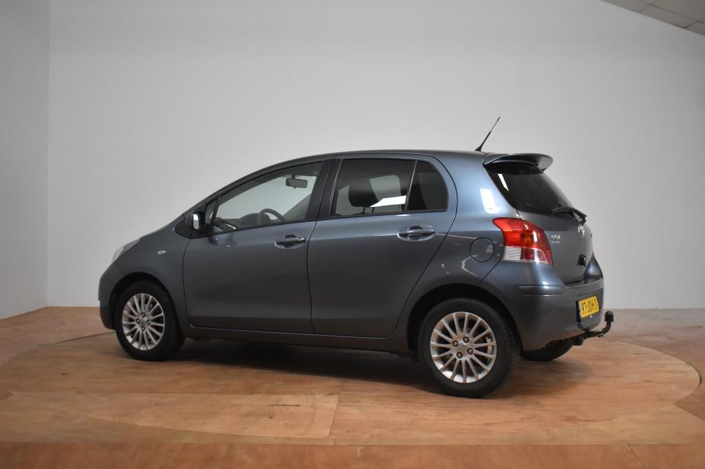 Toyota Yaris 1.3 vvti dynamic