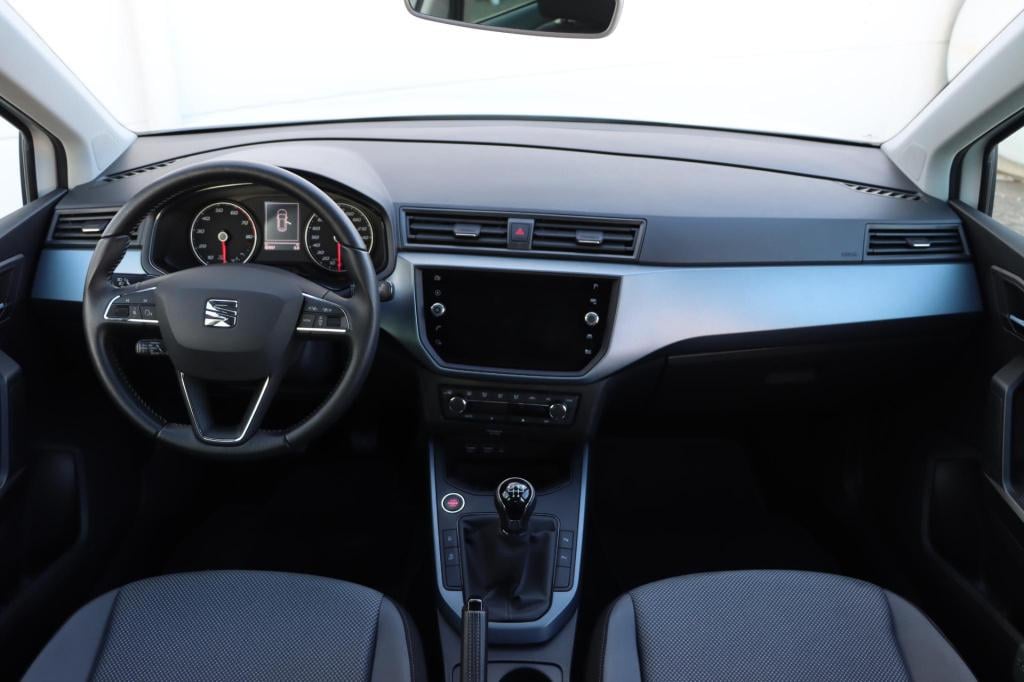 Seat Arona 1.0 tsi style business intense 95pk
