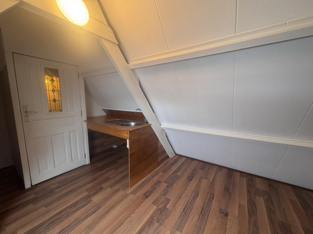 Te huur: Woonruimte bestaande uit twee kamers in hartje Goes